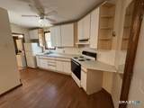 76 Waverly Place - Photo 17