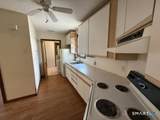 76 Waverly Place - Photo 18