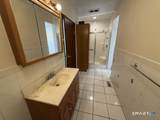 76 Waverly Place - Photo 20