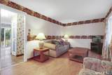 64 Hawthorne Street - Photo 11