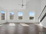 25 Adams Avenue - Photo 2