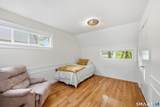 25 Great Meadow Lane - Photo 18
