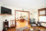 26 Essex Street - Photo 18