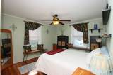 26 Essex Street - Photo 22