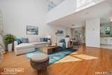 2 Village Court - Photo 4