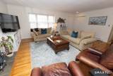 10 Runnymede Lane - Photo 10