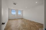 586 Thames Street - Photo 17