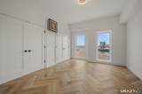 586 Thames Street - Photo 22