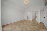 586 Thames Street - Photo 23