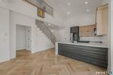 586 Thames Street - Photo 9