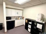 2558 Whitney Avenue - Photo 8