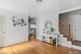 42 White Avenue - Photo 4