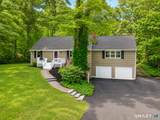 22 Willard Street - Photo 2