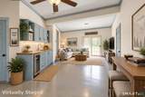 904 Grand Street - Photo 10
