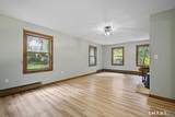 4 Railroad Avenue - Photo 10