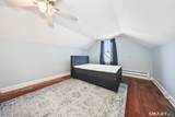 102 Waverly Street - Photo 23
