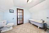 102 Waverly Street - Photo 24
