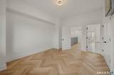 586 Thames Street - Photo 27