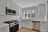 8 Lyle Court - Photo 9