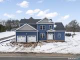 160 Bee Street - Photo 2