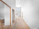 160 Bee Street - Photo 4