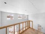 160 Bee Street - Photo 8