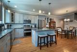 405 Hunter Drive - Photo 5