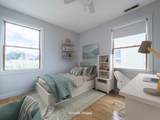 8 Maplewood Terrace - Photo 18