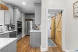 6 Collins Parkway - Photo 15