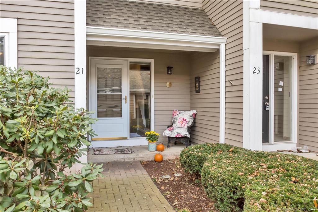 21 Old Mill Court - Photo 1