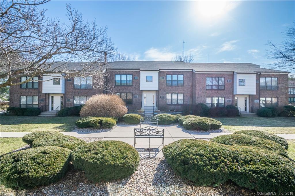 41 Wellington Drive - Photo 1