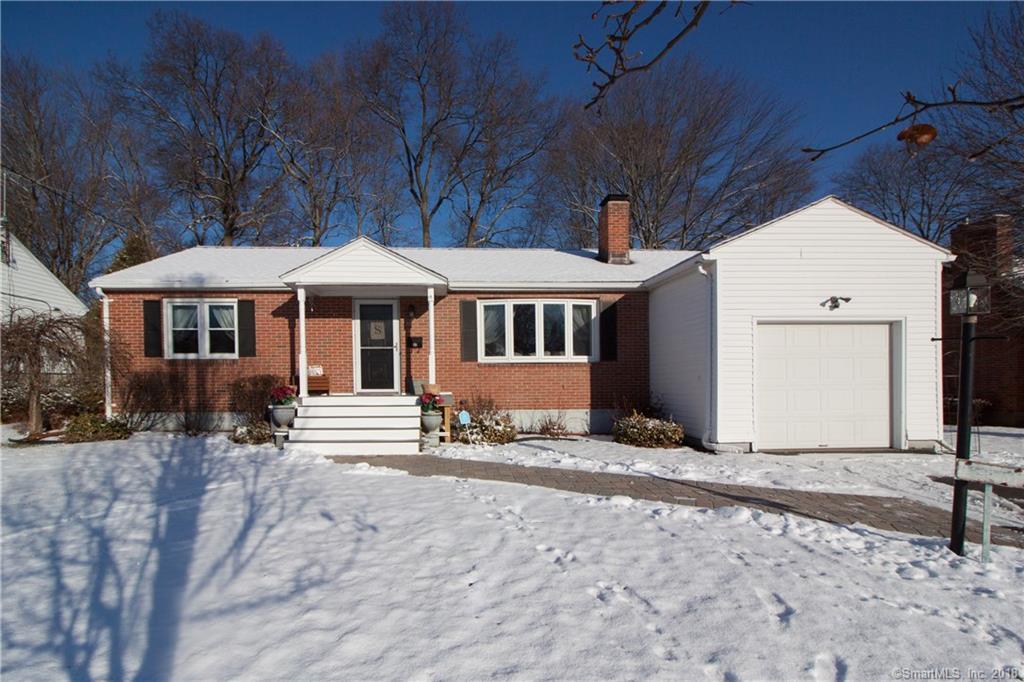 33 Crest Street - Photo 1