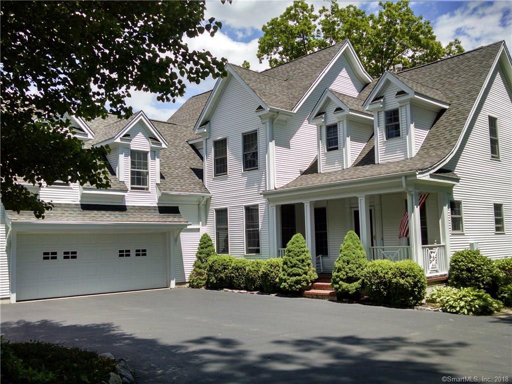 105 Windsor Court - Photo 1