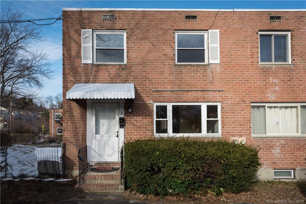 2 Castle Court - Photo 1