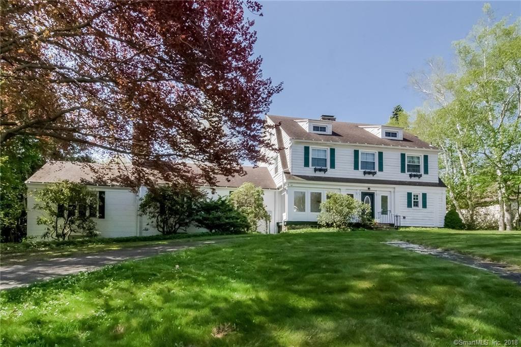 211 Woodbury Road - Photo 1