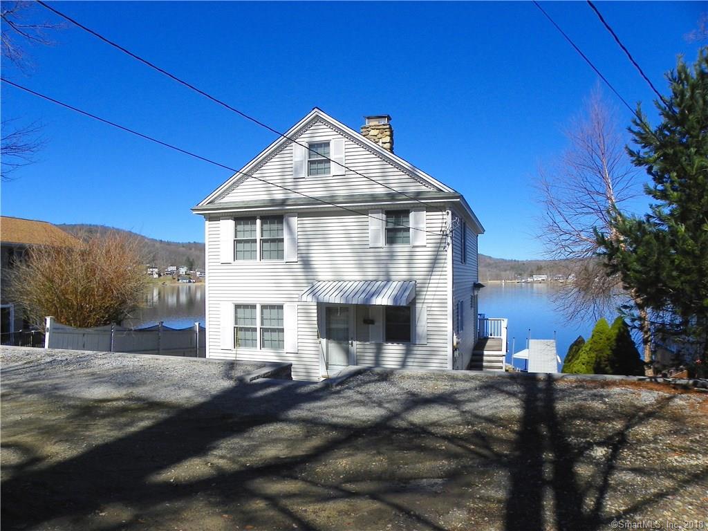 204 Wakefield Boulevard - Photo 1