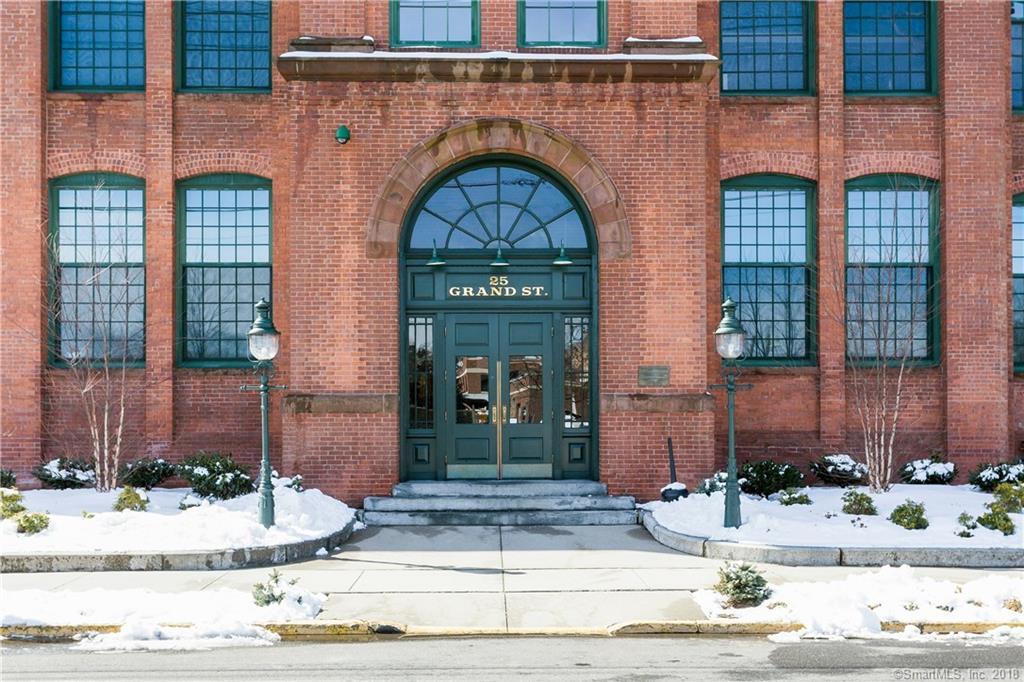 25 Grand Street - Photo 1
