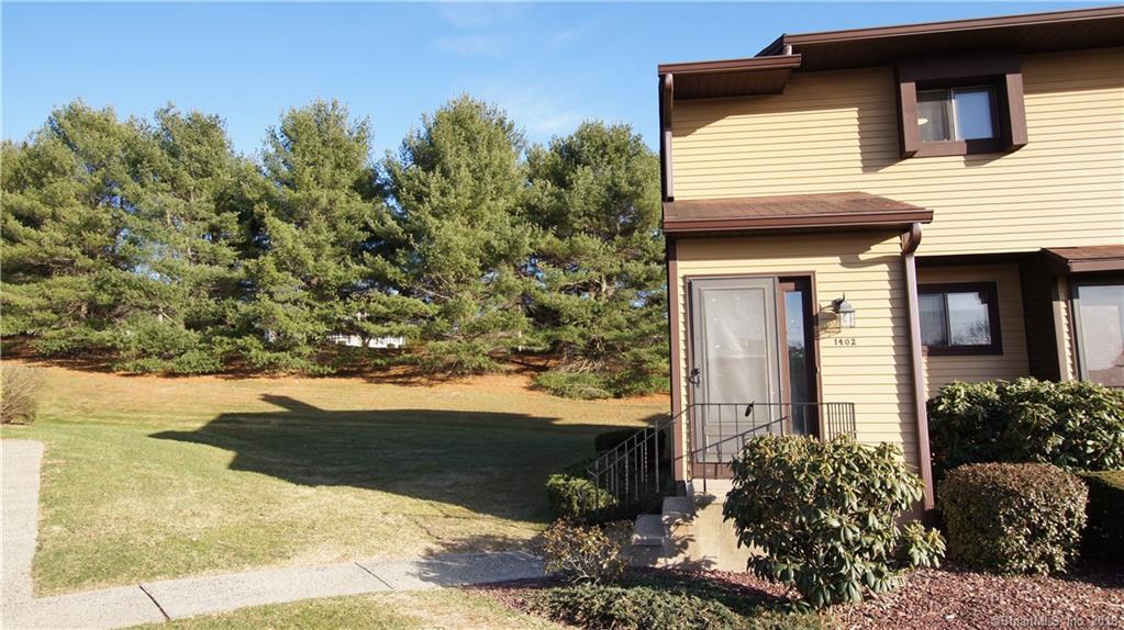 1402 Summer Hill Drive - Photo 1