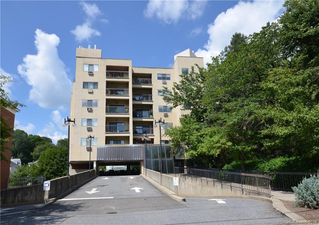 970 Hope Street - Photo 1