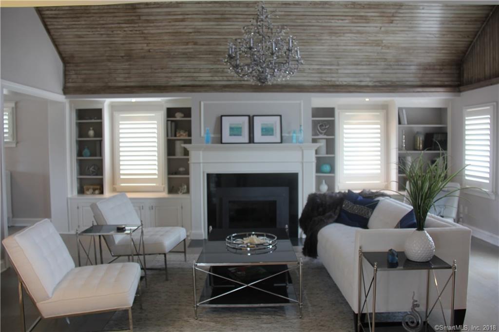 1522 Fairfield Beach Road - Photo 1