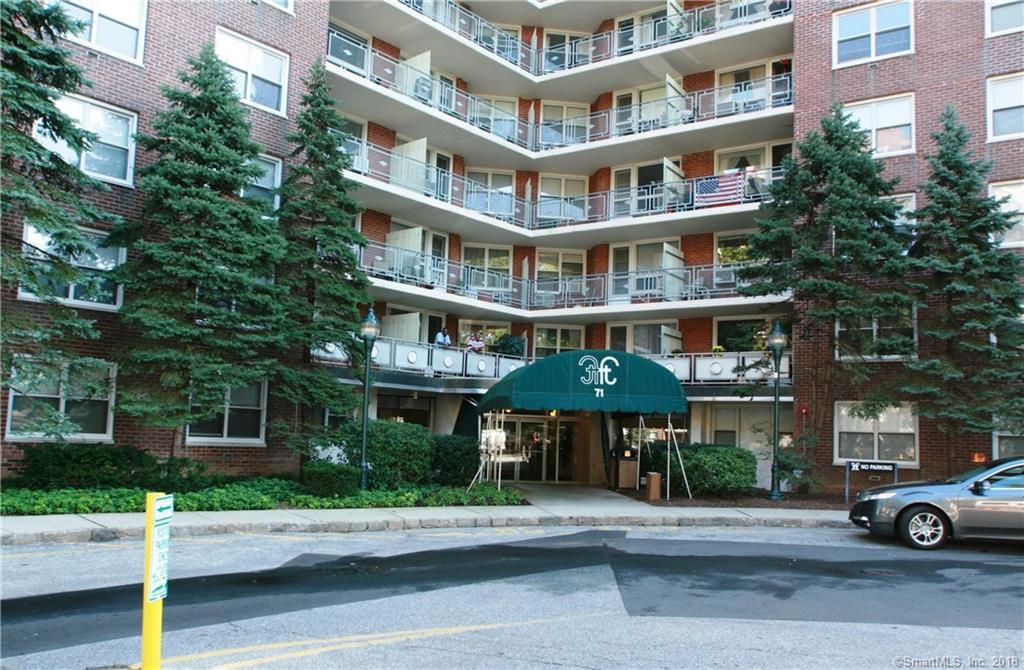 71 Strawberry Hill Avenue - Photo 1