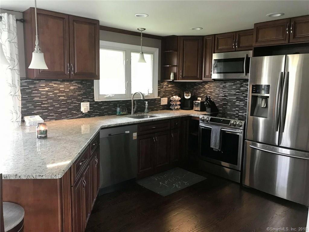 21 Pawtucket Avenue - Photo 1