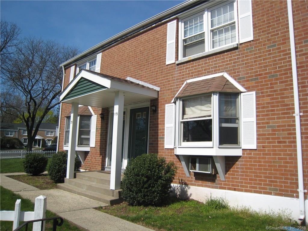 240 Sunnyridge Avenue - Photo 1