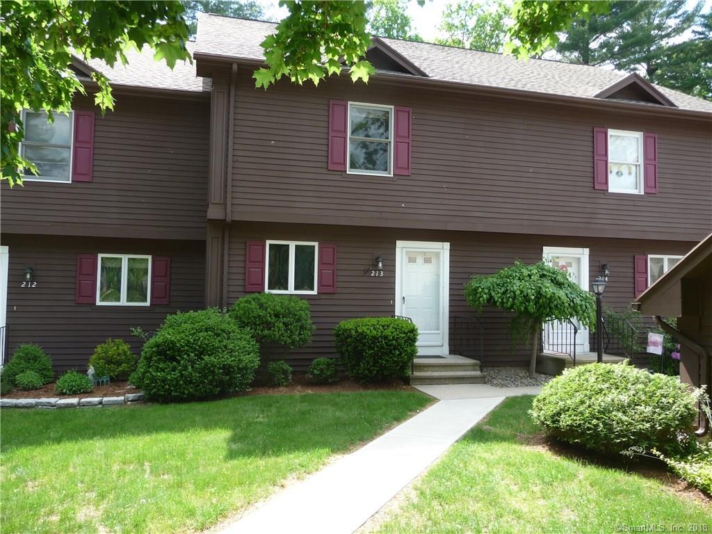 213 Woodside Crossing - Photo 1