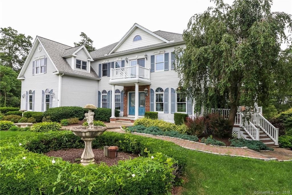 8 Apple Drive - Photo 1