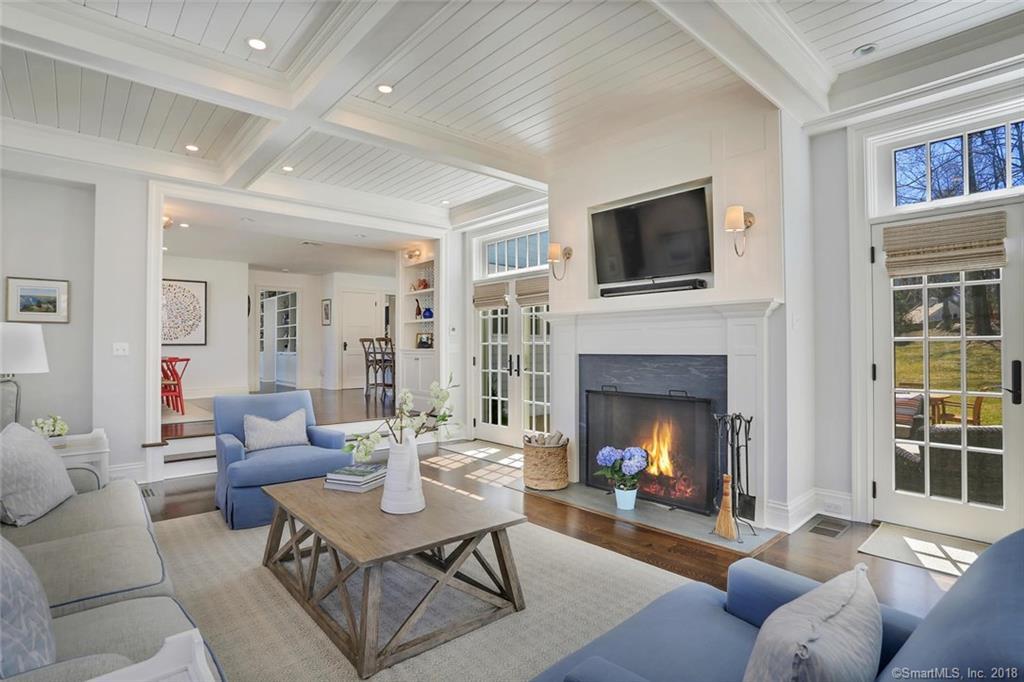 8R Hampton Lane - Photo 1