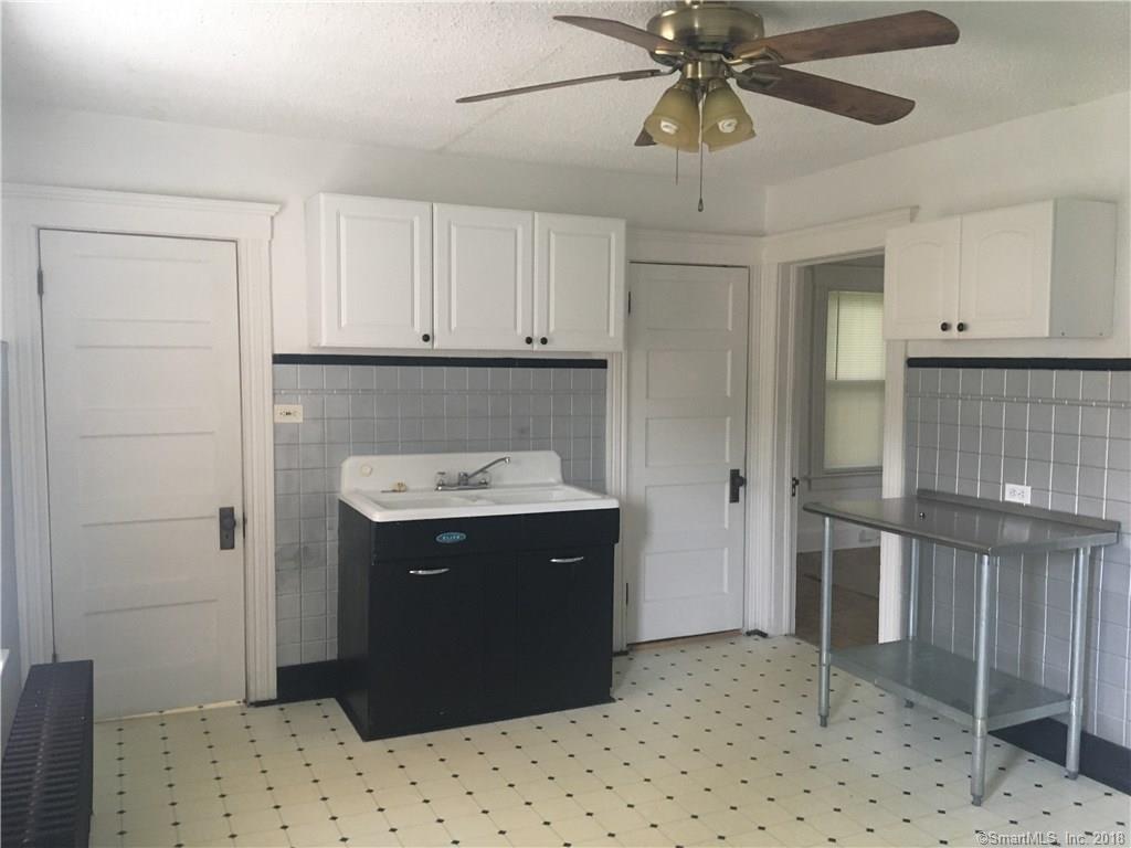 22-24 Donahue Place - Photo 1