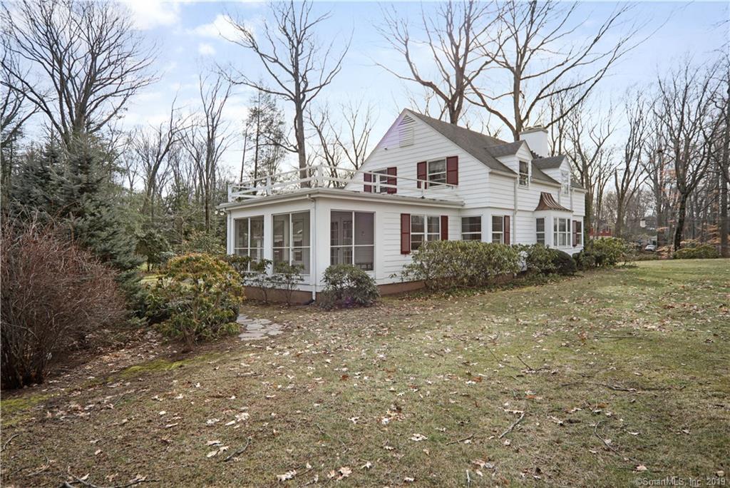 2 Tokeneke Drive - Photo 1