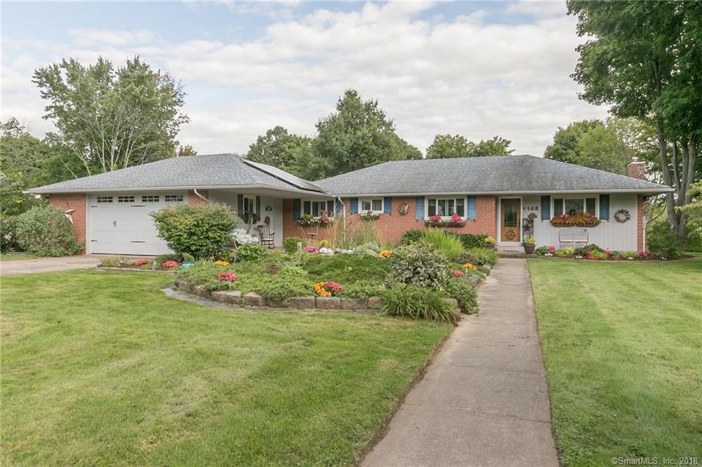 1168 Mapleton Avenue - Photo 1