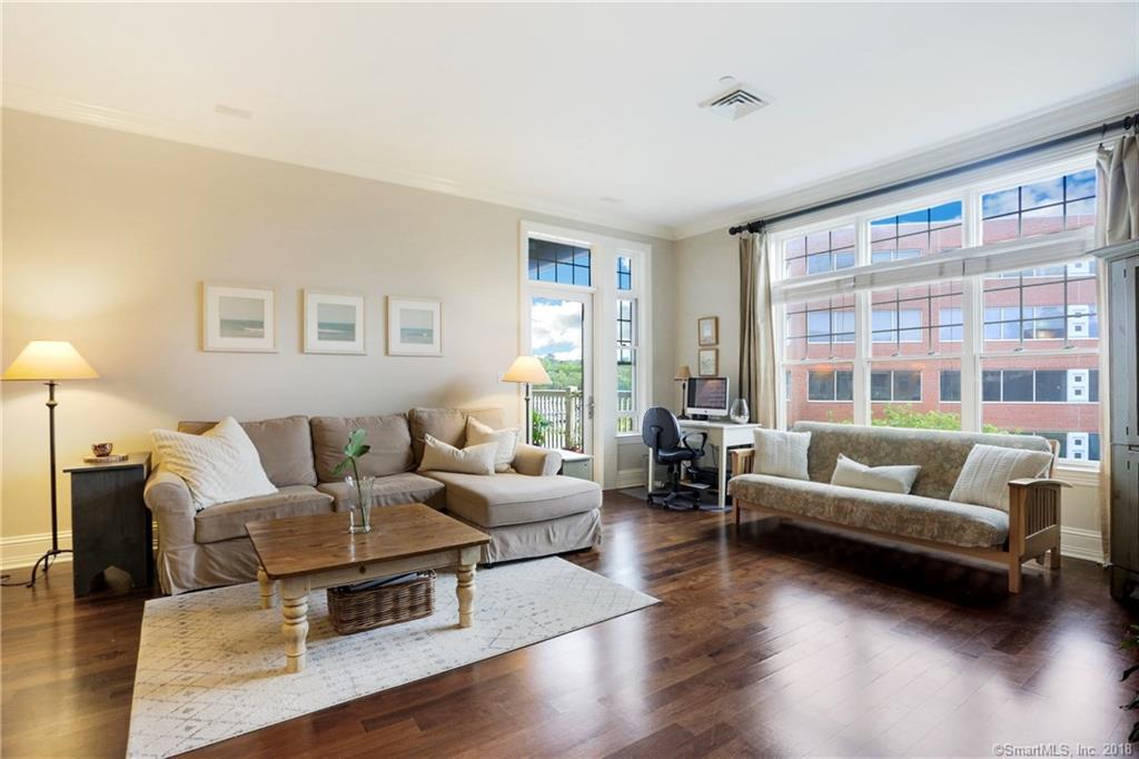 100 Stone Ridge Way - Photo 1